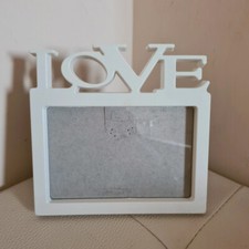 PORTAFOTO Cornice con scitta Love bianca mai usata 6 cm x 6,8 cm x 1,5 cm