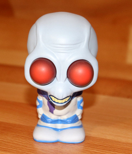 Destroy all humans alien - destroy,