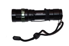 TORCIA LED CREE 1000 LM LUMEN RICARICABILE ZOOM  ZOOMABLE TASCABILE LUMENS XENON