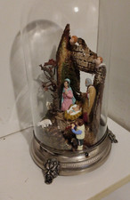 Antico presepe in campana di