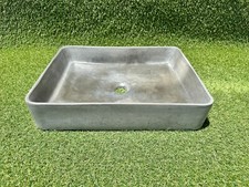 LAVELLO IN CEMENTO FATTO A