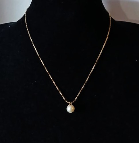 Chaine avec perle vintage