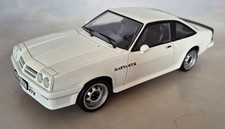 Modellino auto pressofuso 1/18