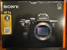 Fotocamera digitale mirrorless full frame Sony Alpha a7 III solo corpo nuova sigillata