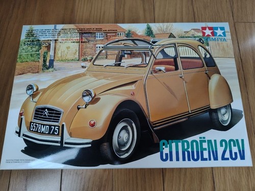 Tamiya citroen 2cv sports - 1/24,