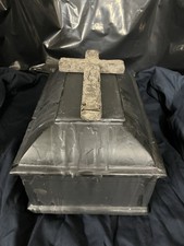 Dybbuk box demonic attacked 3 - dybbuk, demonic-attacked-3