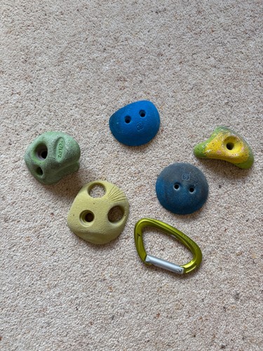 Supporti per arrampicata - , su