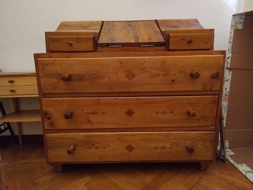 Cassettiera con ribalta