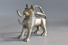 Acquamanile in ottone leone