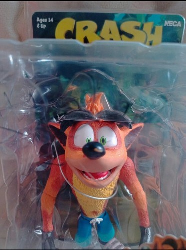 Action figure crash - figure,