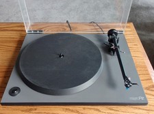 Rega Planar 2 P2 Turntable