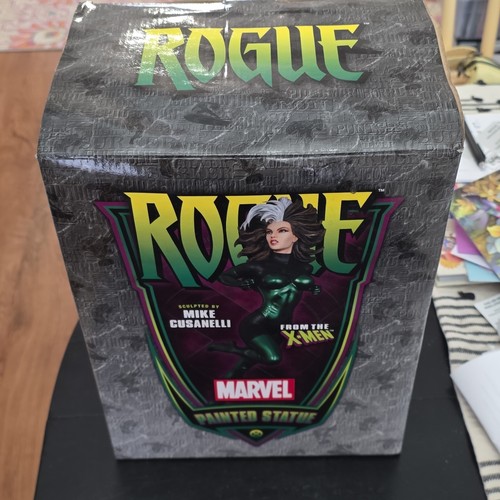 Statua bowen designs - designs, marvel