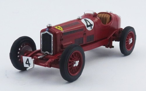 Alfa romeo tourist - p3,