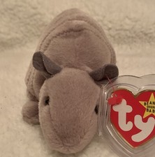 Tank the Armadillo con