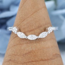 Curve Shape Band 5 Stone