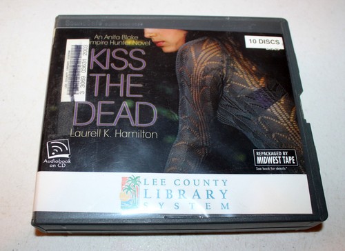 Kiss the dead laurell - kiss,