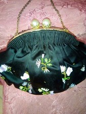pochette vintage in raso nero