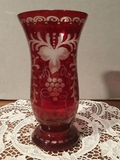 Antico Vaso cristallo Boemia inciso colore bordeaux altezza cm 23.