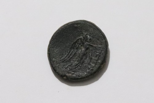 Ancient greek bronze - 🧭,