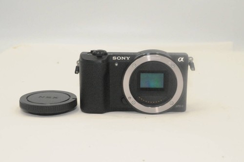 Fotocamera digitale mirrorless