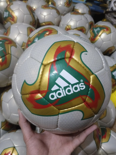 Pallone ufficiale adidas - ufficiale,