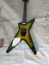 Nuova chitarra elettrica