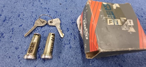 Cilindretti porte con chiavi