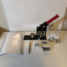 Macchina a bottoni americana