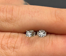 Orecchini Punto Luce Oro Massiccio 18K Bianco Con 2 Diamanti  MADE IN ITALY