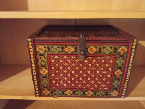 Vintage red hand painted - vintage,