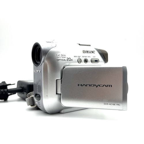 Sony handycam dcr hc19e - handycam, pal