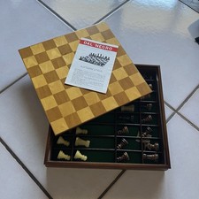 scacchiera dal negro con