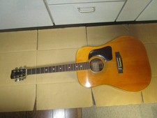 Chitarra acustica Kiso Suzuki