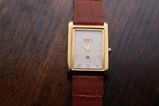 orologio vintage Seiko slim tank quarzo uomo quadrante bianco pelle marrone chiaro elegante