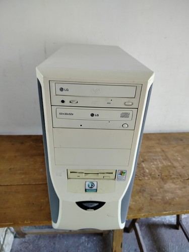 Vecchio desktop retro no - pc,