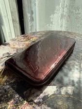 LOUIS VUITTON Vernis Amarant