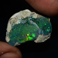 Smooth Black Opal Rough 12.30