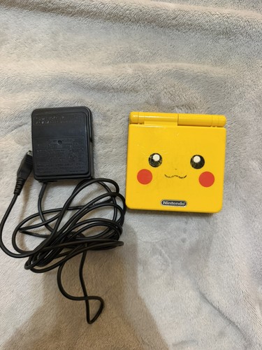 Pikachu gameboy advance - gameboy,