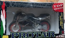 Ayrton Senna Ducati 1:9 