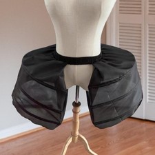 Gonna a cerchio, sottogonna