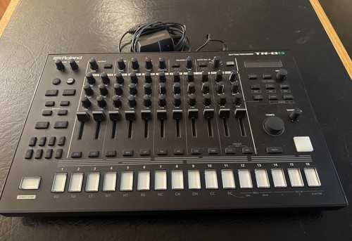 Roland rhythm performer - rhythm,