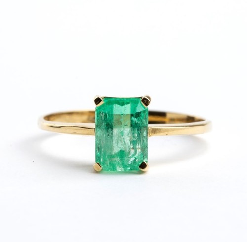 Anello oro con smeraldo - ct,