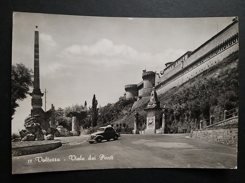 Volterra viale dei - (pisa).,