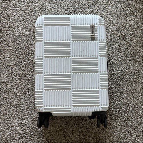 American tourister white - american,