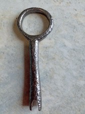 Antica Chiave Particolare In Ferro Battuto a mano cm. 8,5 vedi foto