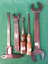 LOTTO DI 5 UTENSILI D'EPOCA PER MECCANICO. N° 527.