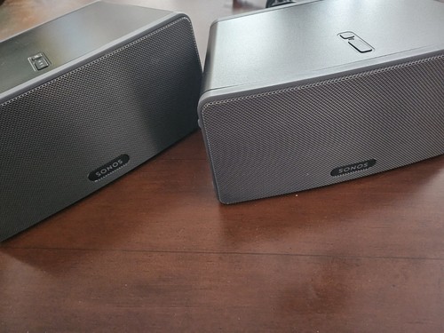Pair black sonos play - black,