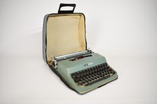 Macchina da Scrivere Olivetti