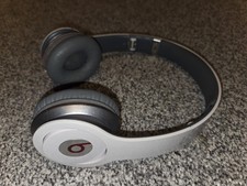 Cuffie Beats By Dre bianche