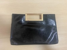 Pochette nera in vernice con